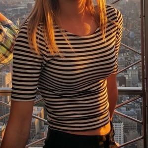 Black & white crop top